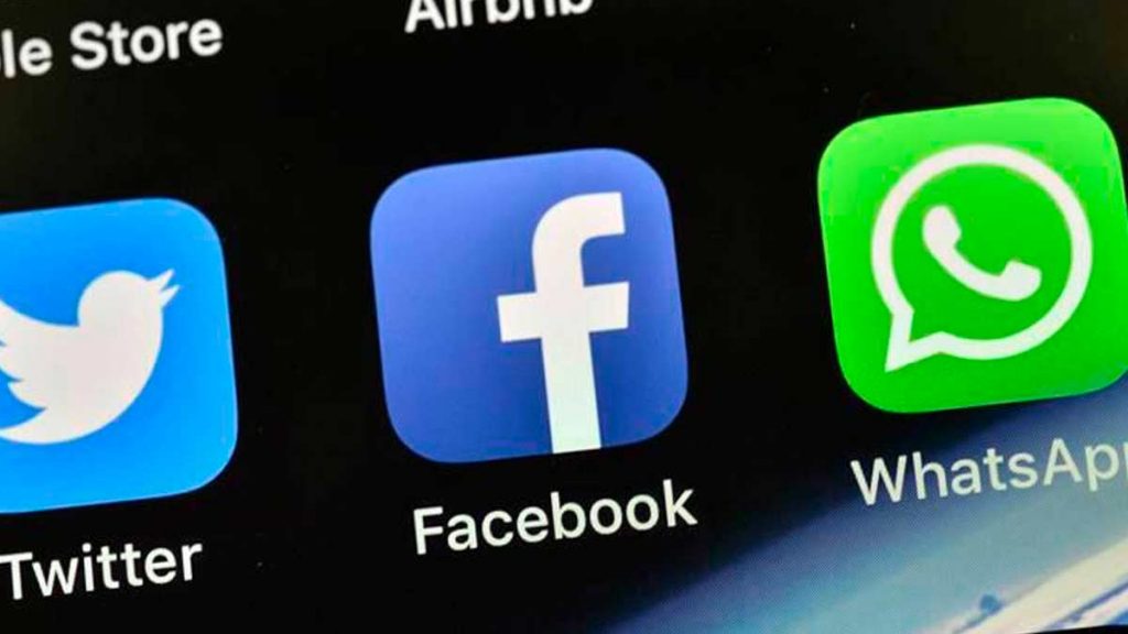 social media stocks (FB vs TWTR)