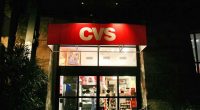 CVS to close 900 stores