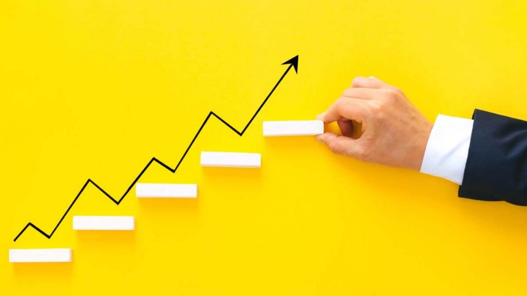 which stocks to buy now (value stocks)