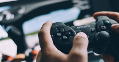 top stocks to buy now (gaming stocks)