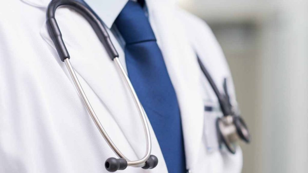 stocks to invest in right now (health care stocks)
