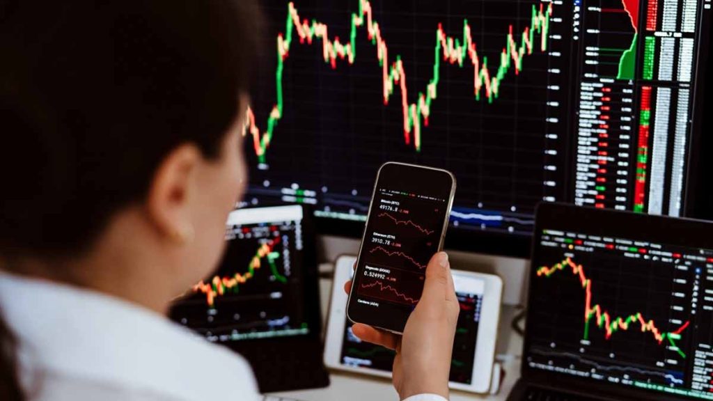 best stocks to invest in right now