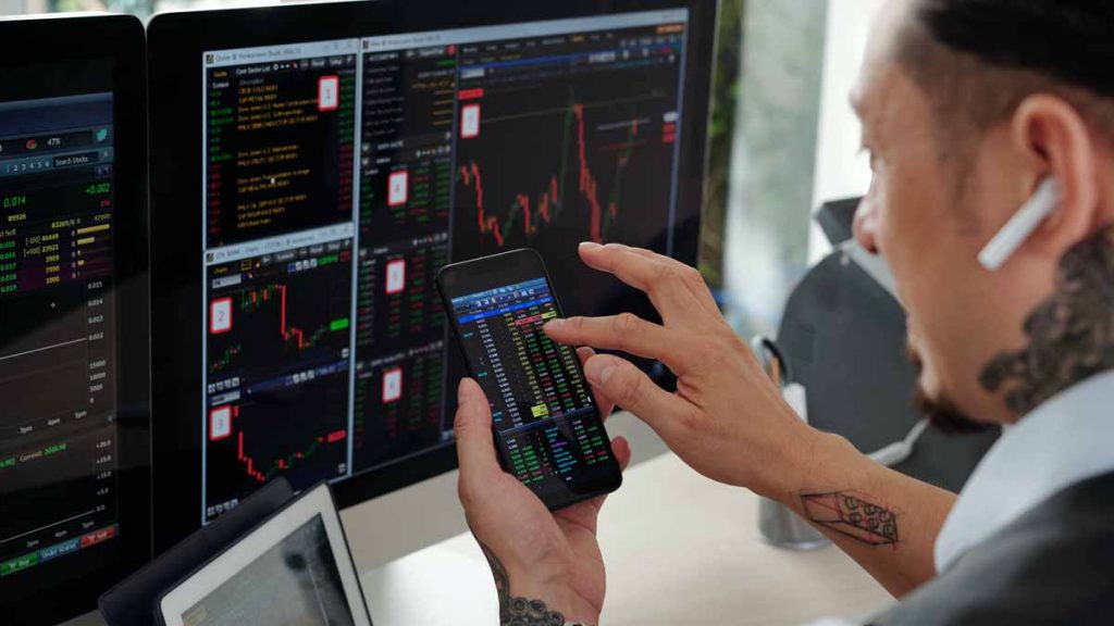 dow 30 stocks to buy now