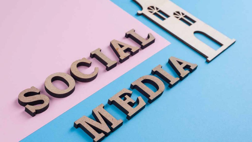 best stocks to buy today social media stocks