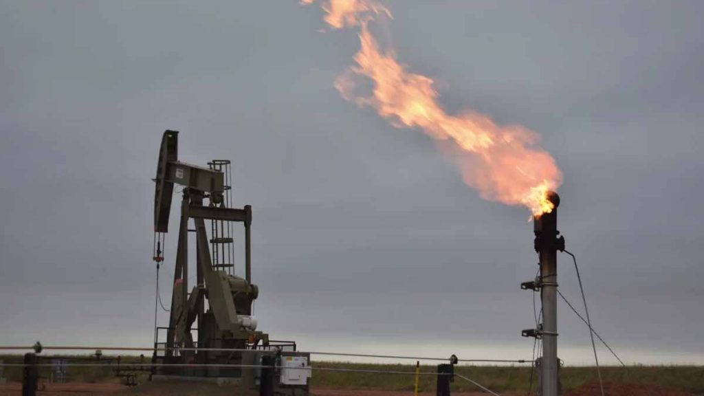 stocks to buy right now natural gas stocks